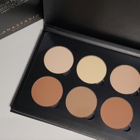 Brand New in Box Anastasia Beverly Hills Contour Powder Kit Light to Medium - Picture 7 of 9
